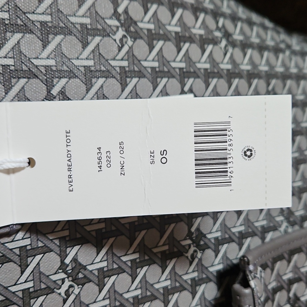 Tory Burch Ever-Ready Tote - Picture 6 of 8